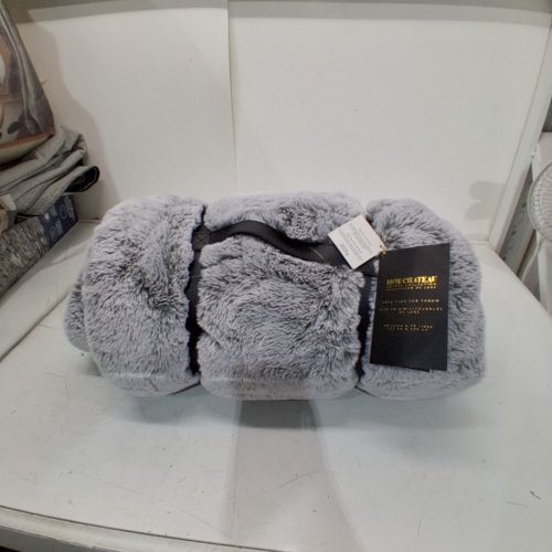 MON CHATEAU FAUX FUR THROW BLANKET - 50" X 70" - STONE GREY (MODEL: 1536972) image 3