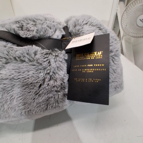 MON CHATEAU FAUX FUR THROW BLANKET - 50" X 70" - STONE GREY (MODEL: 1536972) image 4