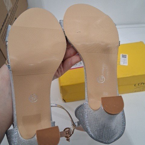 WOMEN'S GLITTER HEELED SANDALS - SIZE 6 (37) - SILVER image 3