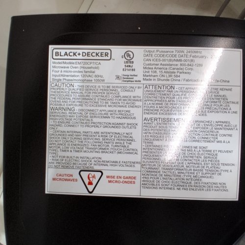 BLACK + DECKER 10 POWER LEVEL COMPACT COUNTERTOP MICROWAVE - 0.7 CU.FT / 700W - BLACK (MODEL: EM720CP7/CA) image 7