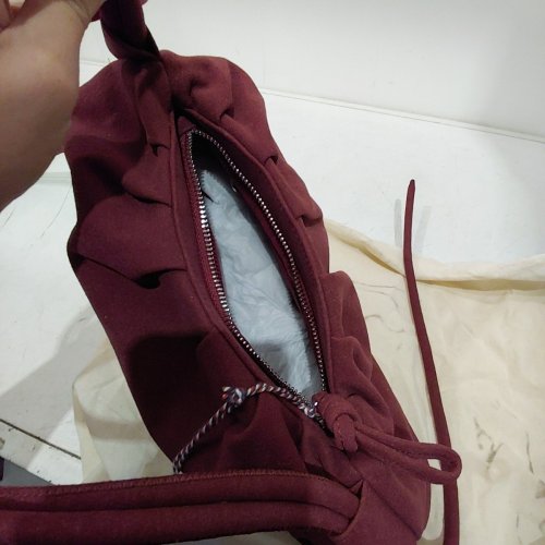 ÖLEND SUEDE DUMPLING BAG - CHERRY RED image 4