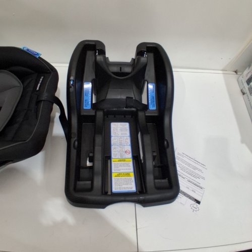 GRACO SNUGRIDE 35 LITE LX INFANT CAR SEAT - 4-35LBS CAPACITY - GOTHAM FASHION BLACK/GREY (MODEL: 2143034) image 5