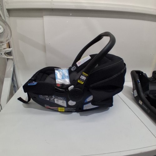 GRACO SNUGRIDE 35 LITE LX INFANT CAR SEAT - 4-35LBS CAPACITY - GOTHAM FASHION BLACK/GREY (MODEL: 2143034) image 7
