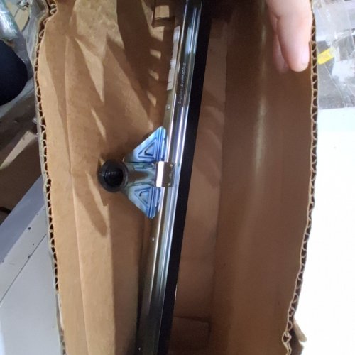 LARGE SQUEEGEE WITH HANDLE ATTACHMENT - 29.5" - CHROME image 4