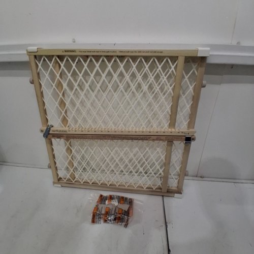 NORTH STATES TODDLEROO DIAMOND MESH WOODEN BABY GATE - 23" X 26.5"-42" (MODEL: 4600) image 2