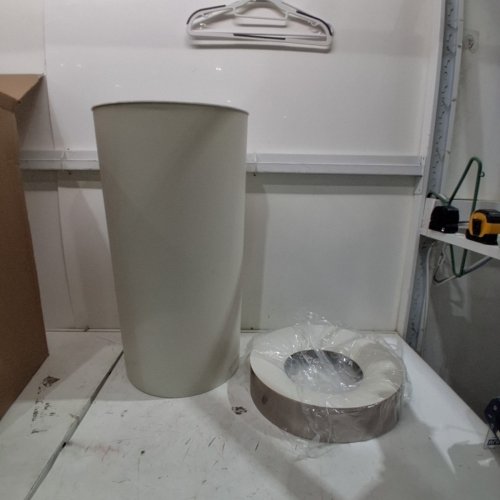 UMBRA VENTO OPEN TOP TRASH CAN - 30" - 16.5 GAL/62L - SAND/NICKEL (MODEL: 1013048-1313-REM) image 2