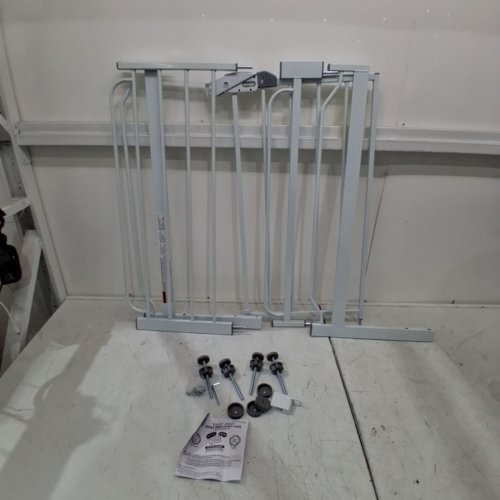 REGALO EASY STEP EXTRA WIDE BABY GATE - 30" X 29"-49" - WHITE (MODEL: 1164 EW DS) image 2