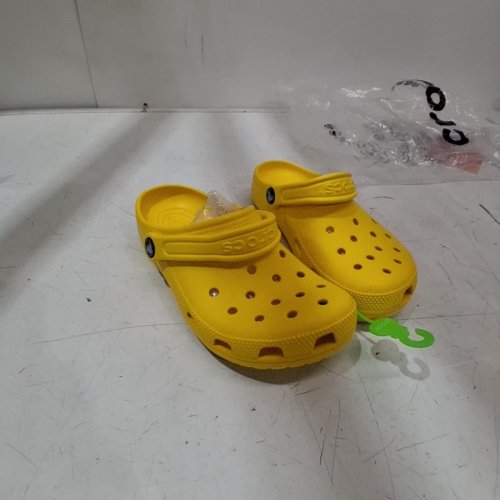 UNISEX CROCS MENS 4 WOMENS 6 - YELLOW image 3