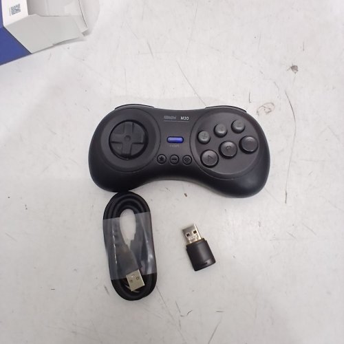 8BITDO M30 BLUETOOTH GAMEPAD - SEGA GENESIS & MEGA DRIVE STYLE - BLACK (MODEL: 81CA) image 2