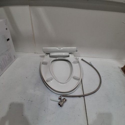 BRONDELL SWASH ECOSEAT NON-ELECTRIC SLOW-CLOSE BIDET TOILET SEAT - FITS ELONGATED TOILETS 18"-19.5"/5.5"-8" BOLT SPREAD - WHITE (MODEL: S101-EW) image 2