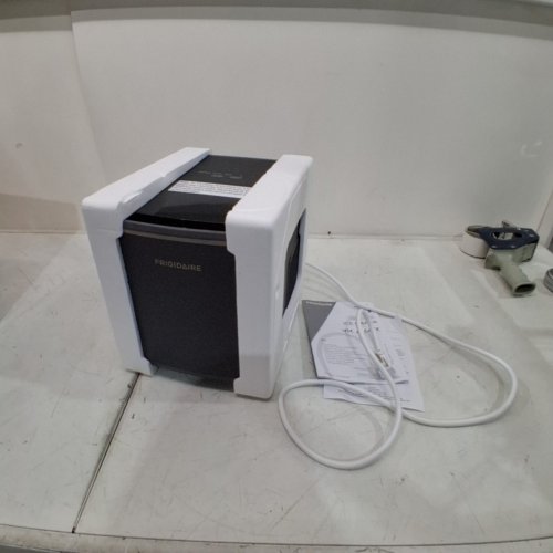 FRIGIDAIRE RETRO FREESTANDING BULLET SHAPED ICE MAKER - 26LBS - GREY (MODEL: EFIC513-GREY) image 3