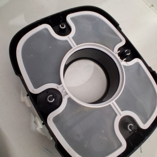 AIPER CORDLESS AUTOMATIC ROBOTIC POOL CLEANER - FOR ABOVE-GROUND POOLS UP TO 860SQ.FT - (MODEL: SCUBA 800) image 3