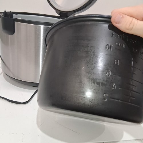 COMFEE RICE COOKER ALL-IN-ONE POT WITH 12 COOKING PROGRAMS - 120V/5L - BLACK (MODEL: MB-M25) image 4