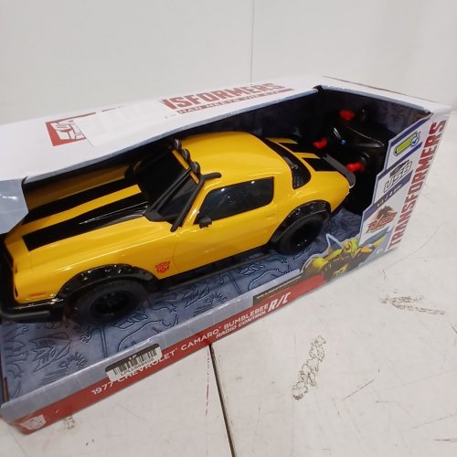 JADA TRANSFORMERS RADIO CONTROL 1977 CHEVROLET CAMARO BUMBLEBEE TOY CAR - 1:16 - YELLOW image 4