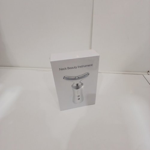 9-IN-1 LED LIGHT BEAUTY DEVICE FOR FACE AND NECK - WHITE image 2
