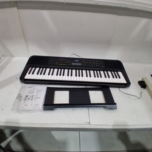YAMAHA 61-KEY PORTABLE ELECTRIC KEYBOARD WITH LESSON FUNCTION, SMART CHORD, & RECORD FUNCTION - BLACK (MODEL: PSR-E283) image 3