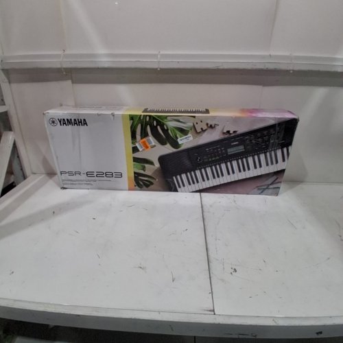 YAMAHA 61-KEY PORTABLE ELECTRIC KEYBOARD WITH LESSON FUNCTION, SMART CHORD, & RECORD FUNCTION - BLACK (MODEL: PSR-E283) image 6