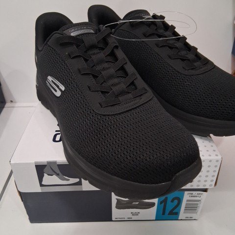 MEN'S SKECHERS SWIFT FIT SHOES - SIZE 12 - BLACK ( STYLE: 1998911) image 2