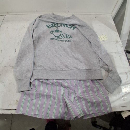 2PC WOMEN'S PAJAMA SHORTS AND SWEATSHIRT SET - EXTRA SMALL - PURPLE (STYLE: GRS50440LD) image 2