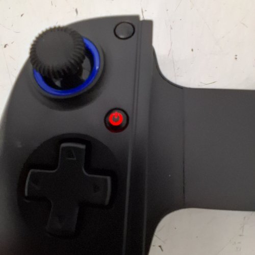 WIRELESS BLUETOOTH MOBILE GAMING CONTROLLER- BLACK (MODEL: BSP D11) image 2
