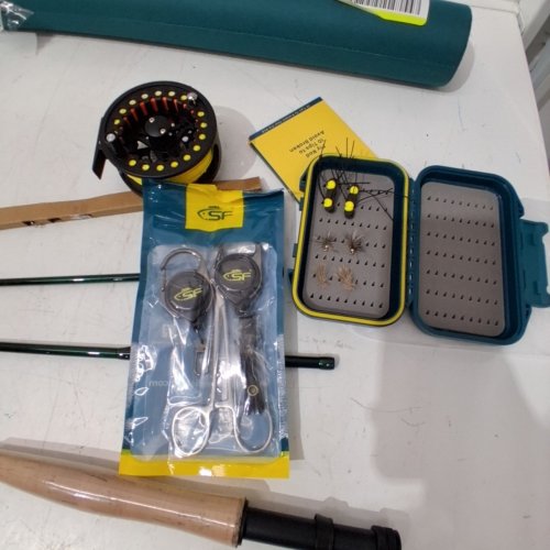 SF FLY FISHING ROD COMBO STARTER KIT 4 PIECE ROD, REEL AND ACCESSORIES - 9FT - 5WT - EMERALD GREEN/MULTICOLOUR (MODEL: EZ-905-4) image 3