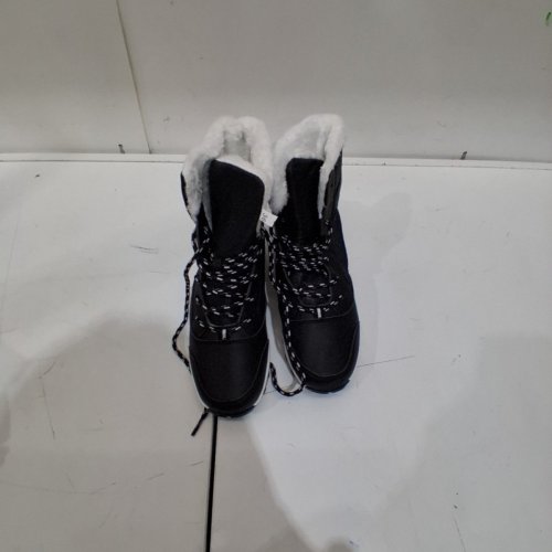 WOMENS FUR LINED NON-SLIP WINTER BOOTS - 5.5 - BLACK/WHITE image 3