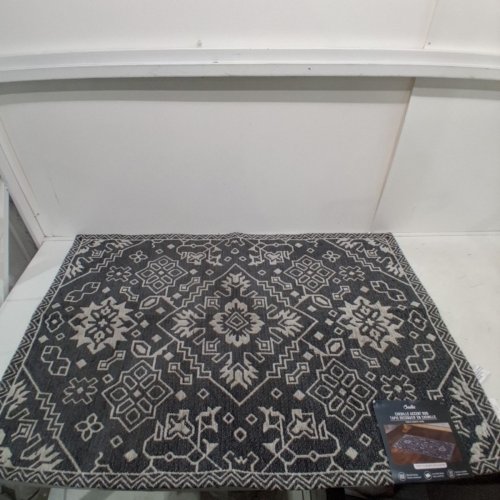 SADIE ACCENT NON-SLIP MAT -45" X 30" - BLACK/CREAM (MODEL:1992776) image 3