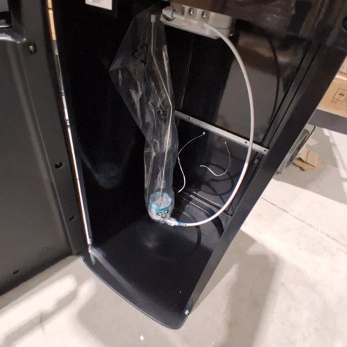 ICEMAN BY CHEFMAN BOTTOM LOADING WATER COOLER AND ICE MAKER *FRENCH VERSION* - FITS UP TO 19L WATER JUGS - MAKES 22LBS OF ICE - BLACK (MODEL: RJ56-DIS-CA-CO/1904495) image 5