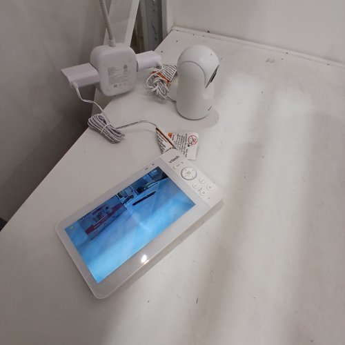 VTECH DIGITAL VIDEO BABY MONITOR WITH PAN-TILT-ZOOM, NIGHT LIGHT, LONG RANGE, 2-WAYTALK, DISPLAY, AND LULLABIES - 7" DISPLAY - WHITE (MODEL: ADVANCED HQ MAX) image 2