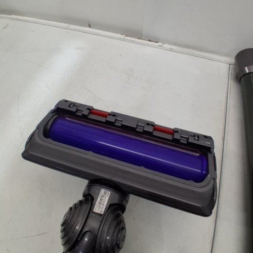 DYSON V15 DETECT CORDLESS VACUUM CLEANER - GREY (MODEL: SV22) image 3