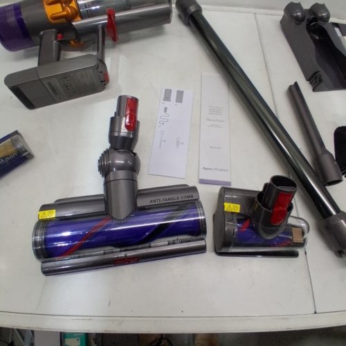 DYSON V15 DETECT CORDLESS VACUUM CLEANER - GREY (MODEL: SV22) image 12