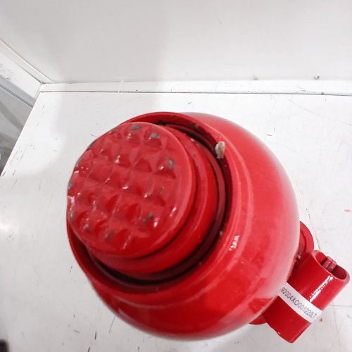 TORIN BIG RED HYDRAULIC BOTTLE JACK, 20 TON CAPACITY image 3