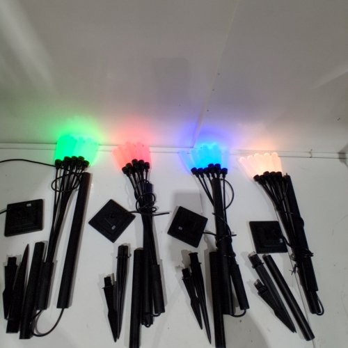 4PK AURORA LIGHTING OUTDOOR SOLAR FIREFLY CLUSTER LIGHT - 3" X 3" X 28" - 25LM - MULTICOLOURED/BLACK (MODEL: 1938050) image 2