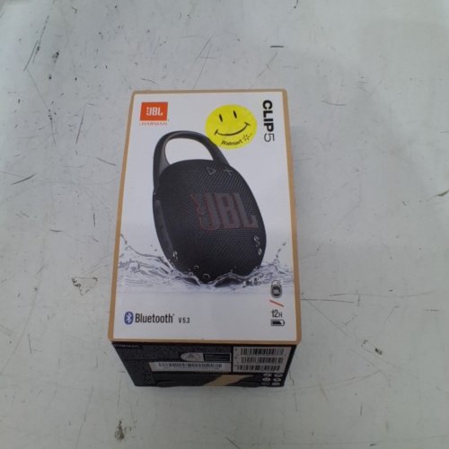 JBL CLIP 5 - ULTRA-PORTABLE WATERPROOF BLUETOOTH SPEAKER, V5.3 - BLACK (MODEL: JBLCLIP5BLKAM) image 5