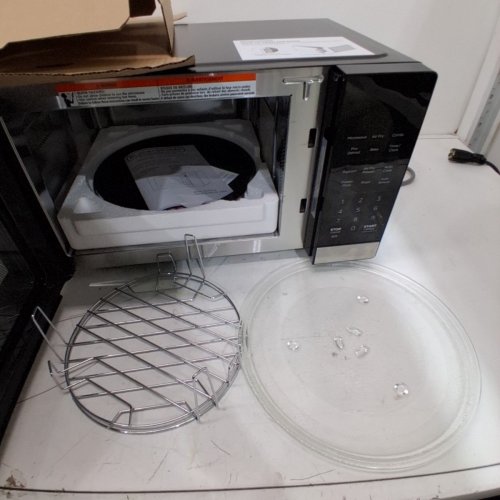 BLACK+DECKER 5-IN-1 MICROWAVE OVEN WITH AIR FRY- BLACK - (MODEL: ES9P032NA-CA) image 6
