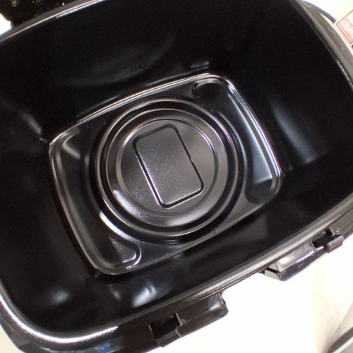 STARFRIT COMPACT DEEP FRYER - 2.5L CAPACITY - BLACK (MODEL: 024611) image 3
