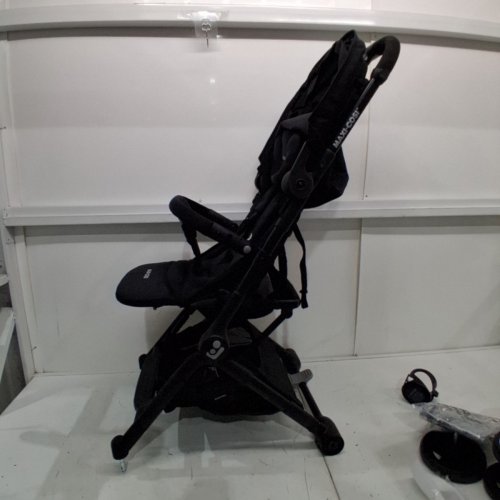 MAXI-COSI LARA ULTRA COMPACT FOLDABLE STROLLER - ESSENTIAL BLACK (MODEL: 01323CFNA) image 3