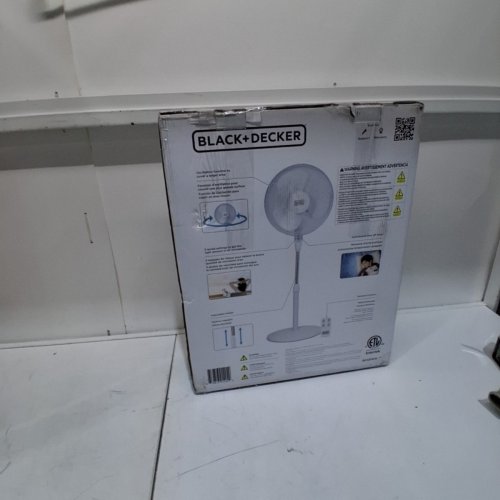 BLACK AND DECKER 16" STAND FAN WITH REMOTE - WHITE image 5
