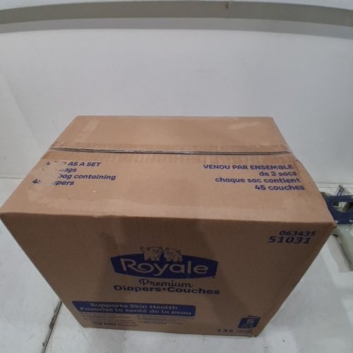 135PK ROYALE PREMIUM DISPOSABLE DIAPERS - SIZE 5 (MODEL: 51031) image 3