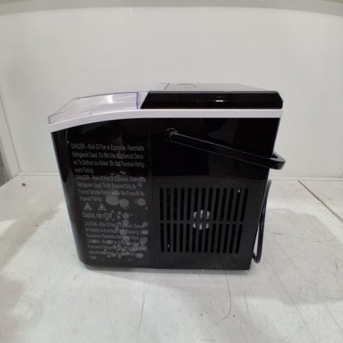 COUNTERTOP ICE MAKER WITH HANDLE AND SCOOP - 26LB - BLACK (MODEL: WBJ-10A) image 5