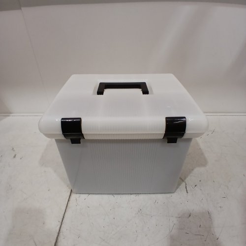 PENDAFLEX PORTABLE FILE BOX WITH FILE RAILS, HINGED LID & DOUBLE LATCH CLOSURE - LARGE - CLEAR (MODEL: 41747AMZ) image 3