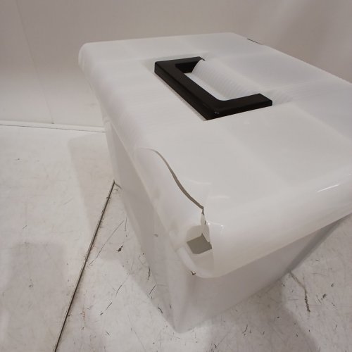 PENDAFLEX PORTABLE FILE BOX WITH FILE RAILS, HINGED LID & DOUBLE LATCH CLOSURE - LARGE - CLEAR (MODEL: 41747AMZ) image 5