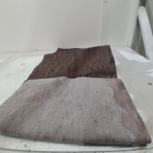 BARK-TEXTURED DECORATIVE MAT 38" X 15" - BROWN image 3