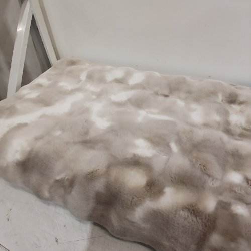 HOUSE & HOME BY LYNDA REEVES LUXE FAUX FUR THROW - 60 " X 70" - CREAM/ BEIGE (MODEL:6536972) image 4