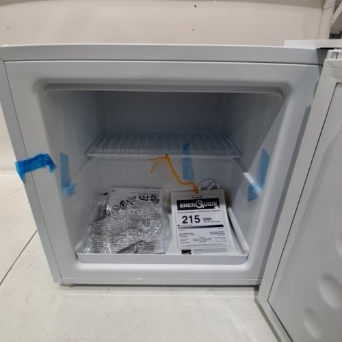 KOOLATRON COMPACT UPRIGHT PORTABLE CUBE FREEZER, 1.2 CUBIC FEET (34L) MINI FREEZER - WHITE (MODEL: KTUF34) image 4