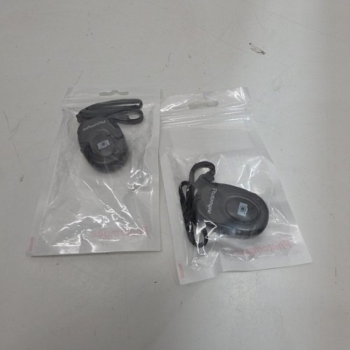 2 PHOTOMYNE BLUETOOTH PHONE CAMERA REMOTE SHUTTER - 30FT RANGE - BLACK image 2