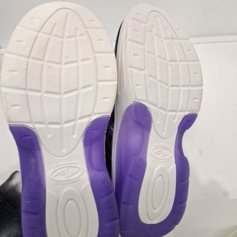 GIRL'S ATHLETIC WORKS SNEAKERS - SIZE 1 - BLACK PURPLE/ PINK image 2