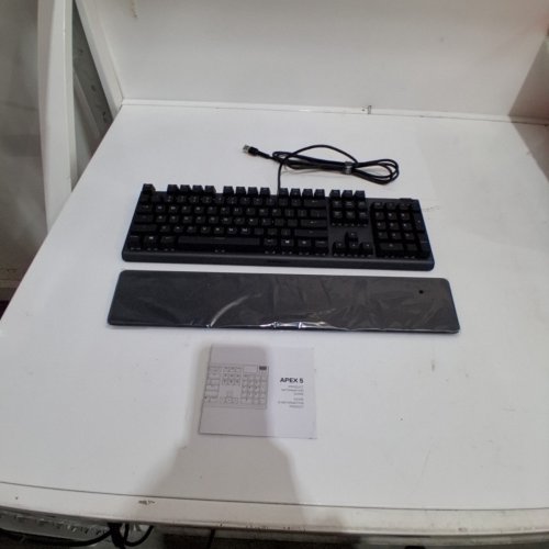 STEELSERIES APEX 5 MECHANICAL GAMING KEYBOARD – OLED SMART DISPLAY – USB PASSTHROUGH AND MEDIA CONTROLS – HYBRID GAMING SWITCHES BLUE – RGB BACKLIT (MODEL : APEX5) image 3