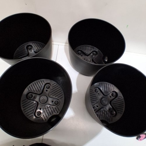 4PK ROOM ESSENTIALS INDOOR/OUTDOOR SELF WATERING PLASTIC PLANTER POT - 12" - BLACK image 3