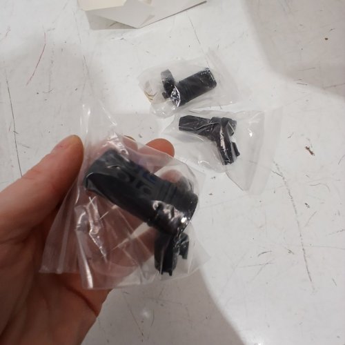 3PK X AUTOHAUX CAMSHAFT POSITION SENSOR - INFINITI FX45 BASE 2003-2008 - BLACK image 4